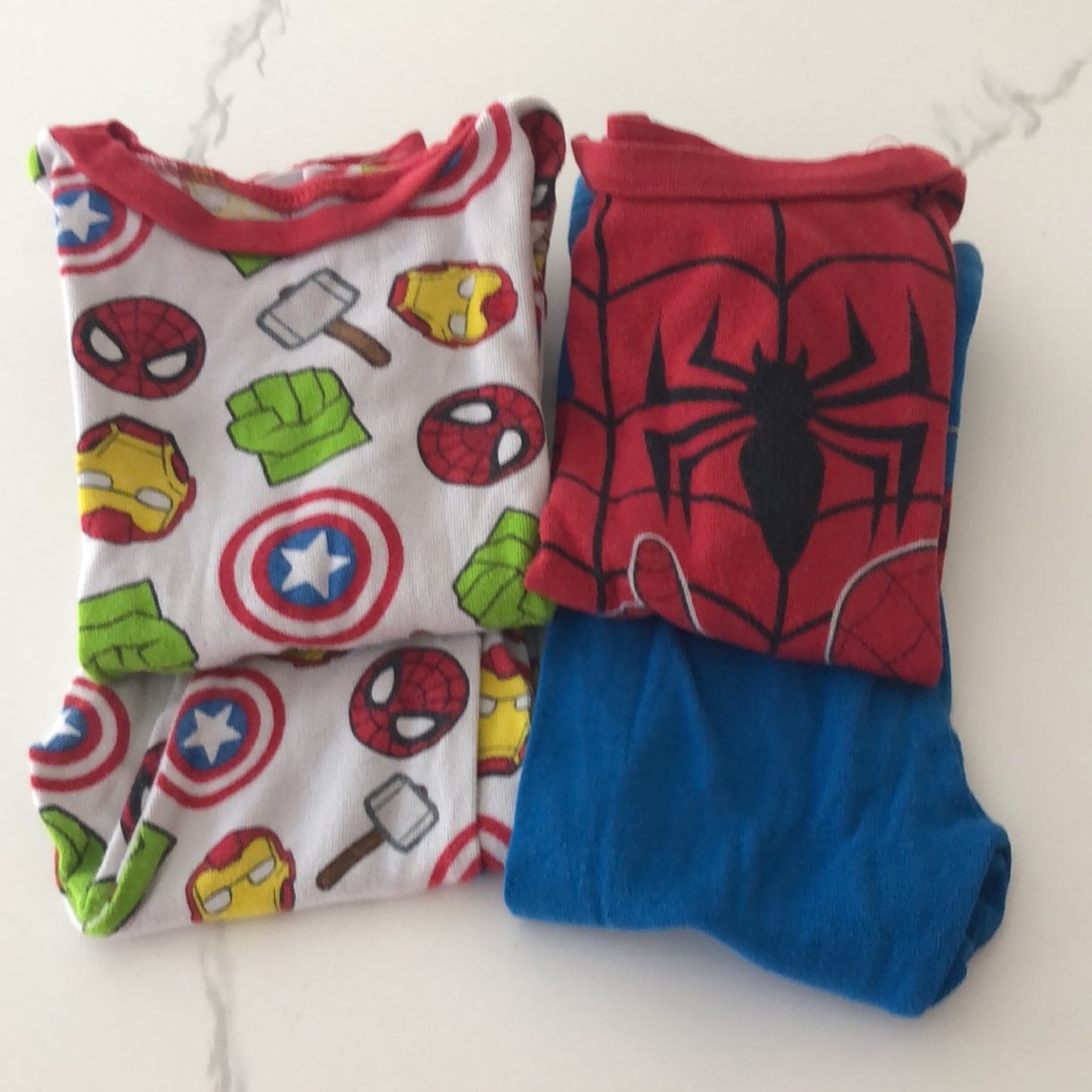 AME Pajama Set 4T bundle of two. Spider man